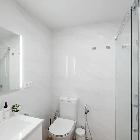 New In The Center 3beds 2baths * Malaga
