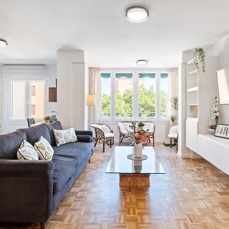 Apartment New In The Center 3beds 2baths Malaga